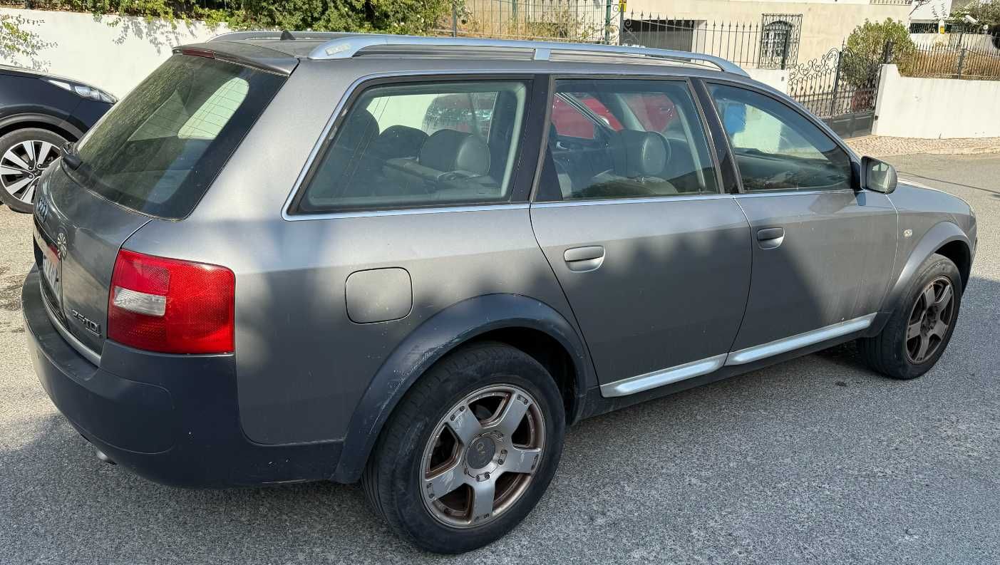 Audi A6 Allroad - Ano 2004