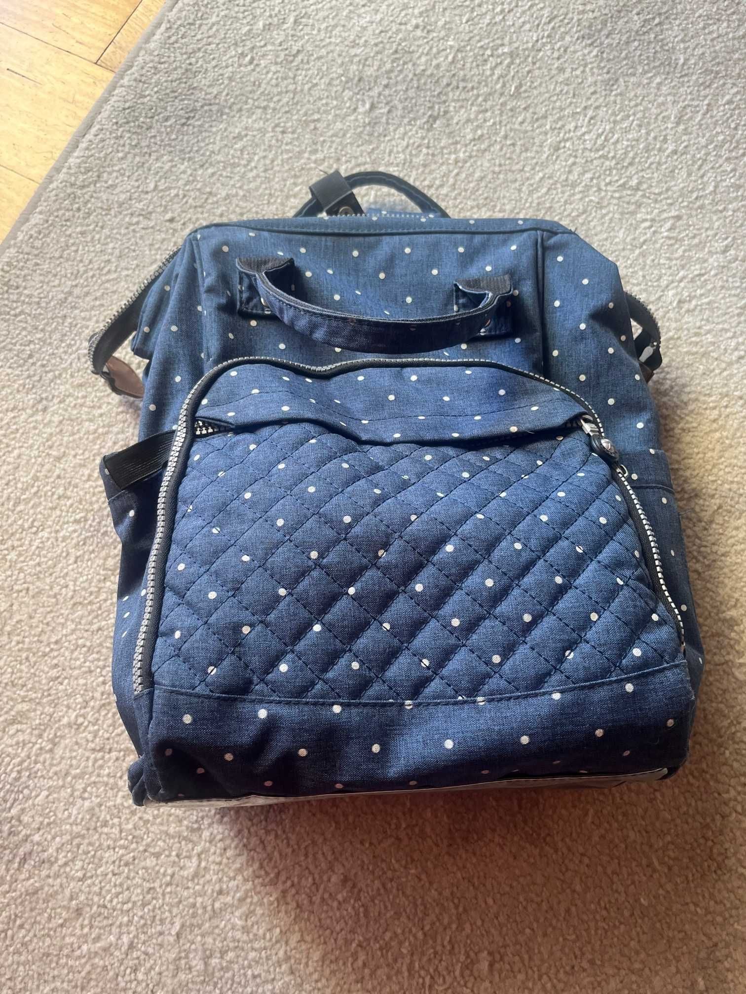 Mochila de maternidade que dá para pendurar no carrinho