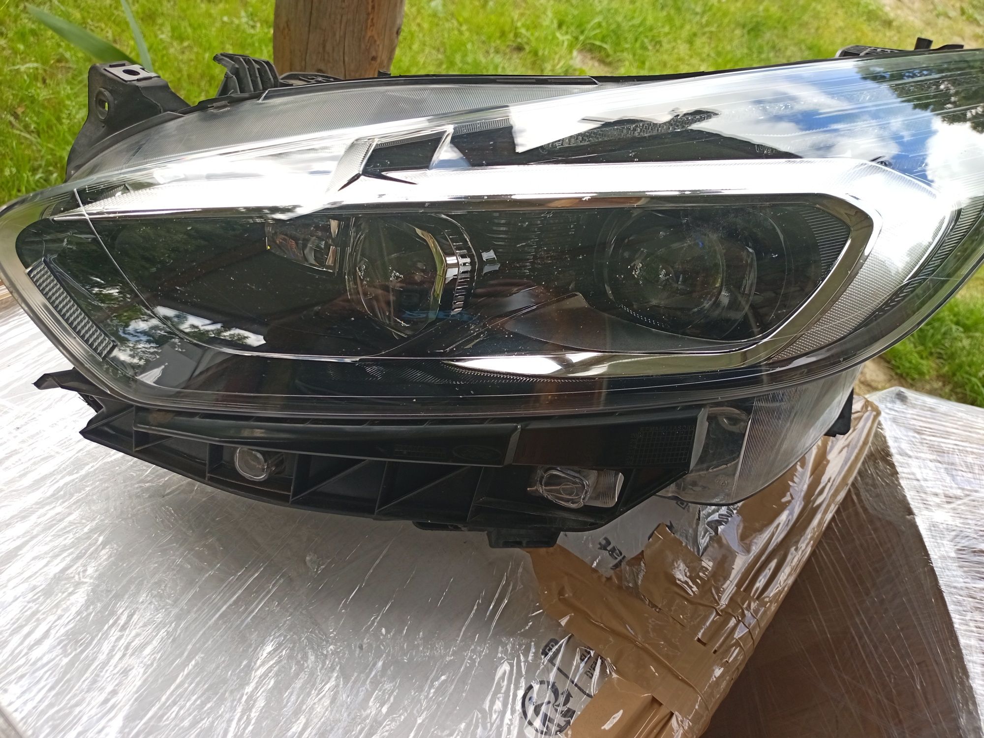 Lampy przód Ford S-Max full LED 20 r st- line