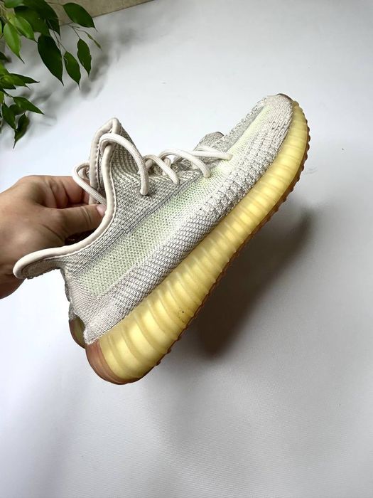 Кросівки adidas yeezy boost