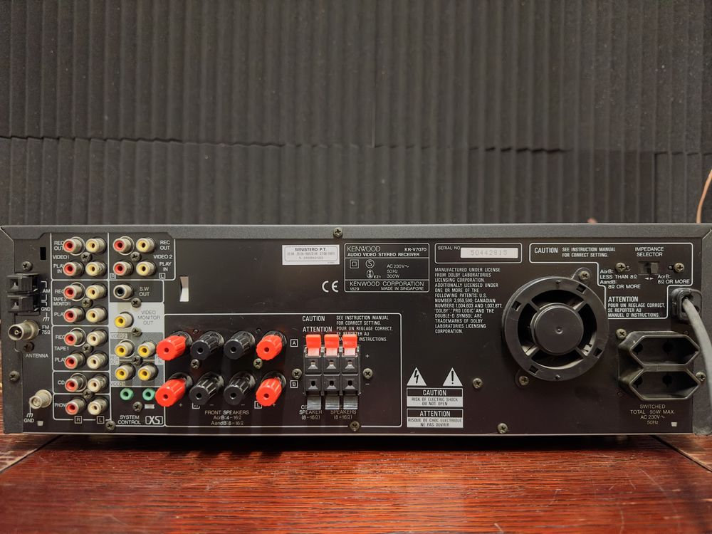 Amplituner Kenwood KR-V7070