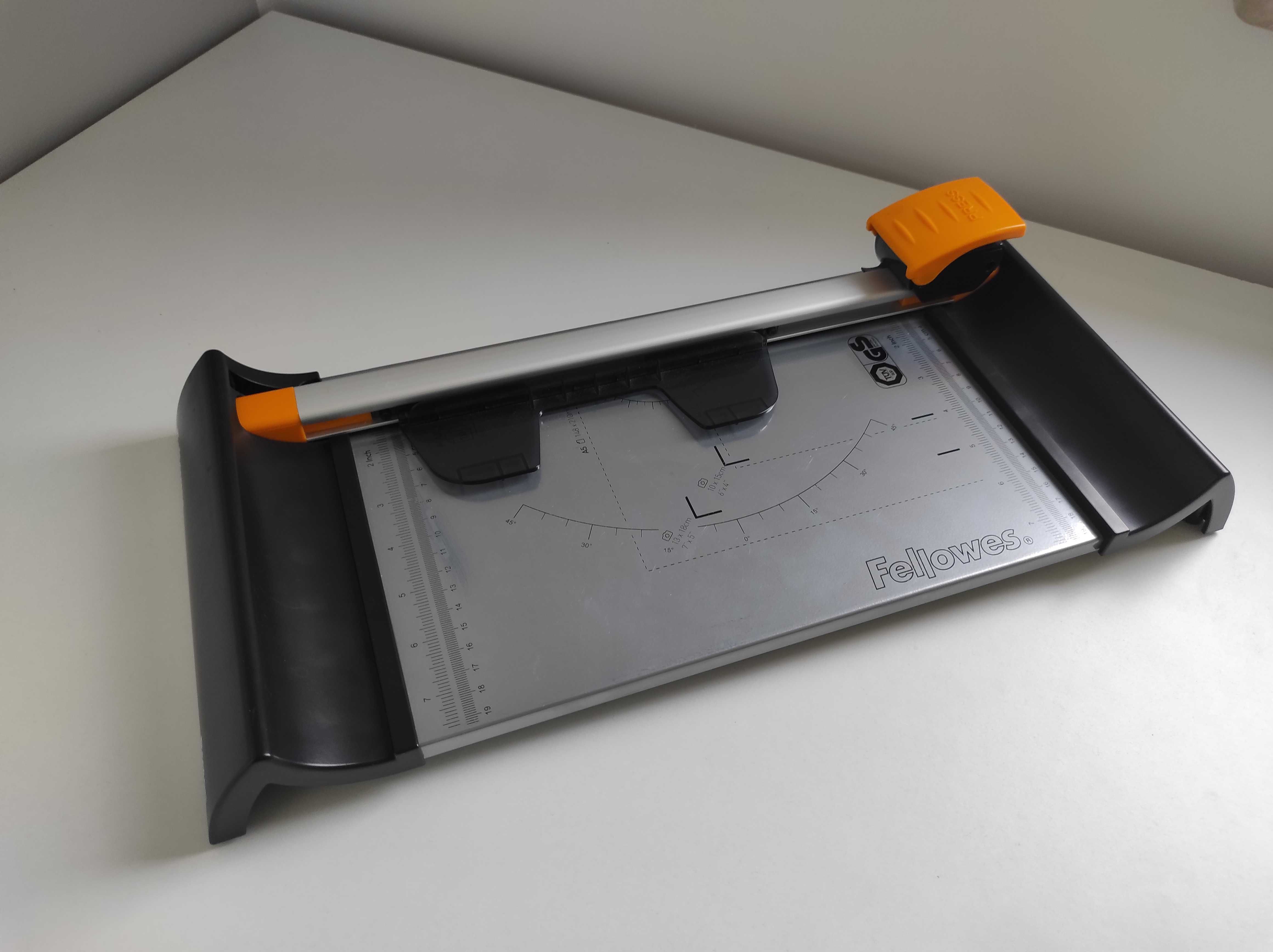 Trymer do papieru Fellowes Proton A4