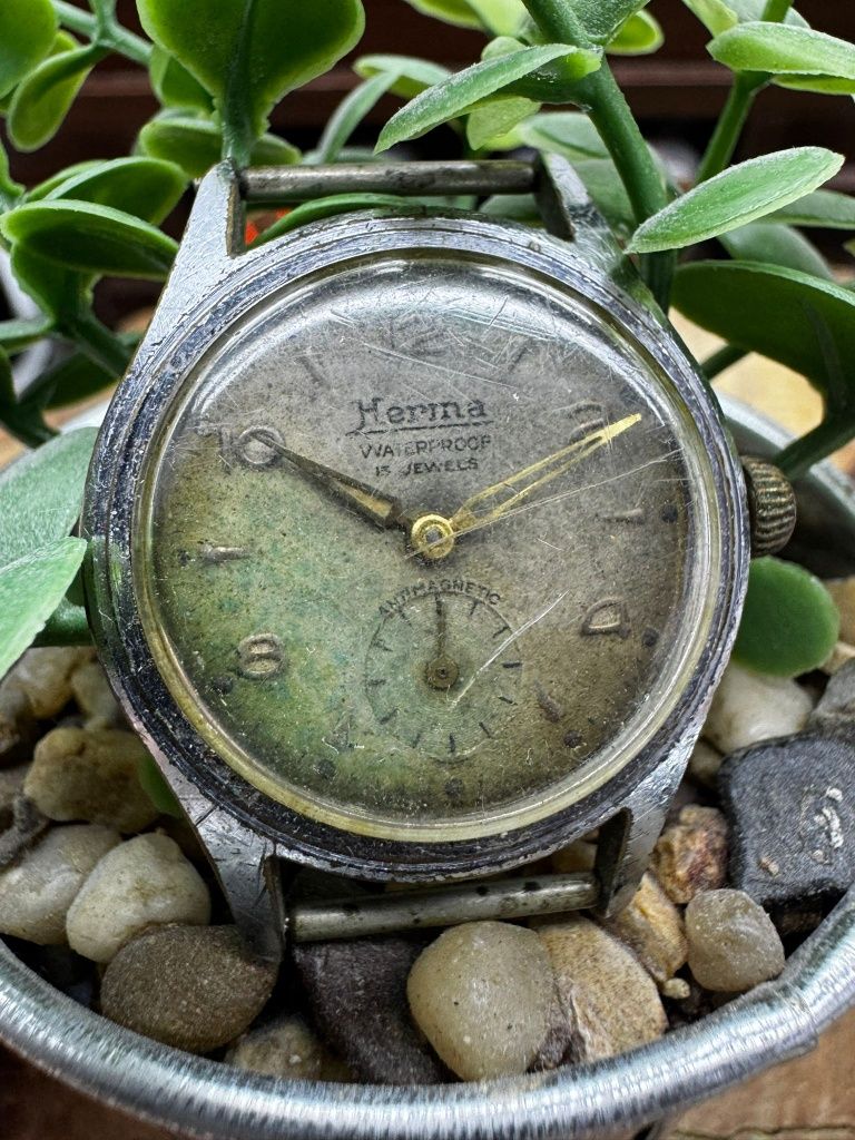 Stary zegarek Herma