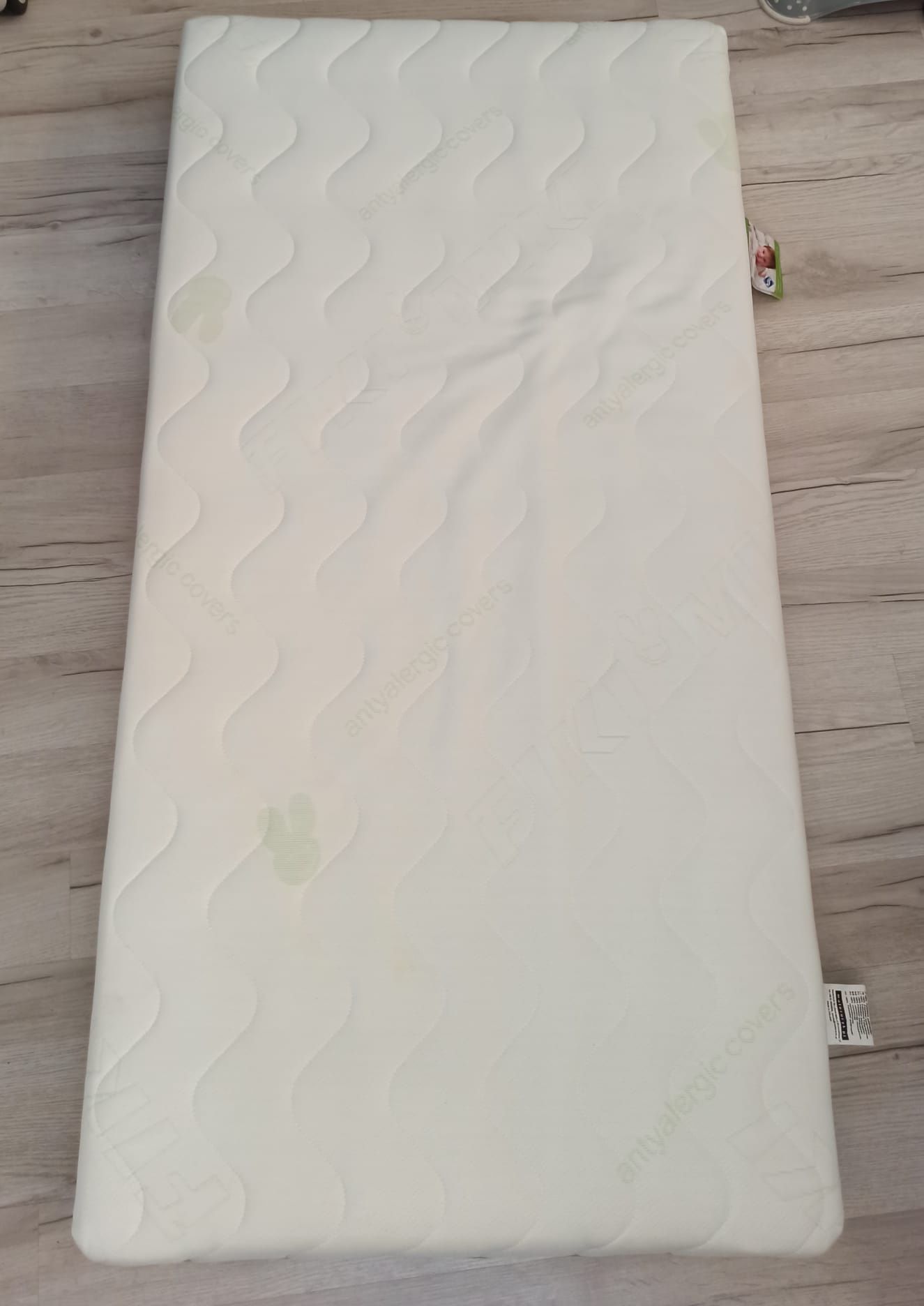 Materac Fiki Miki Sensitive średnio - twardy 120 x 60 x 12 cm