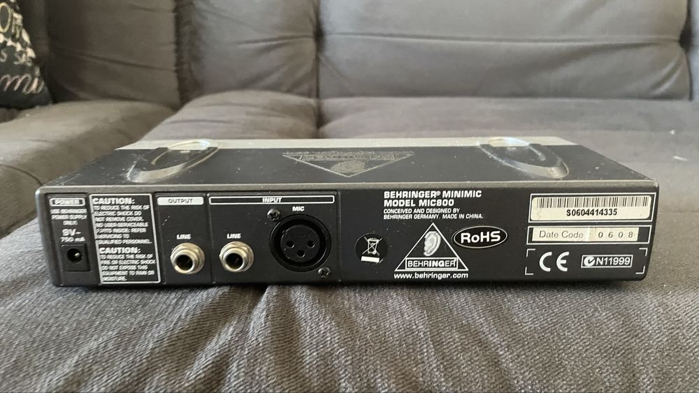 Pre amp Behringer