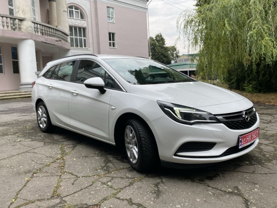 Продам OPEL ASTRA 2018 рік