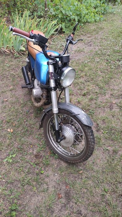 Продам мотоцикл  Иж -планета 4