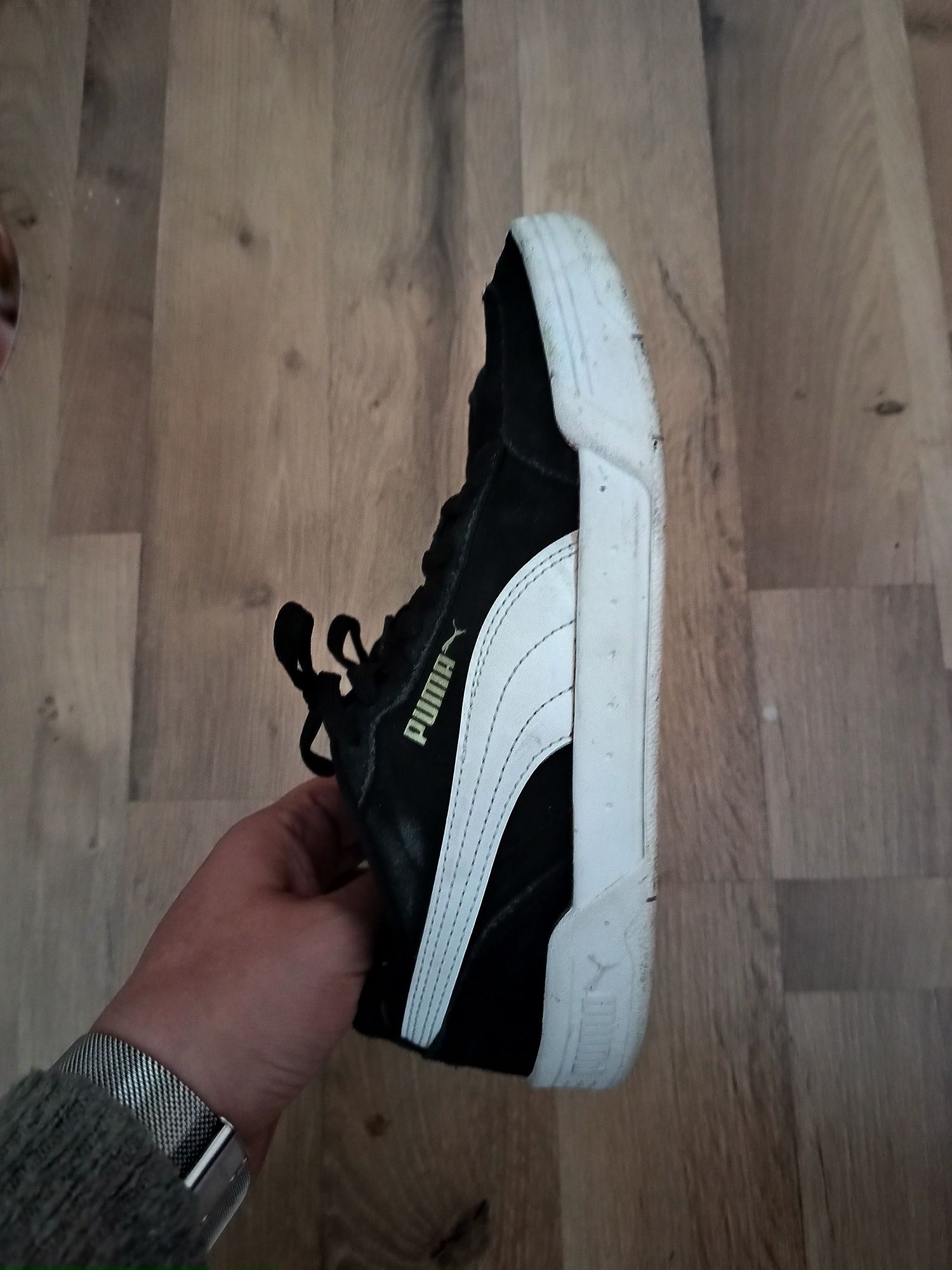 Buty młodzieżowe Puma Caracal 36