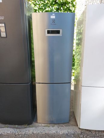 Холодильник Electrolux Premium QW200RST високий нержавійка з Європи