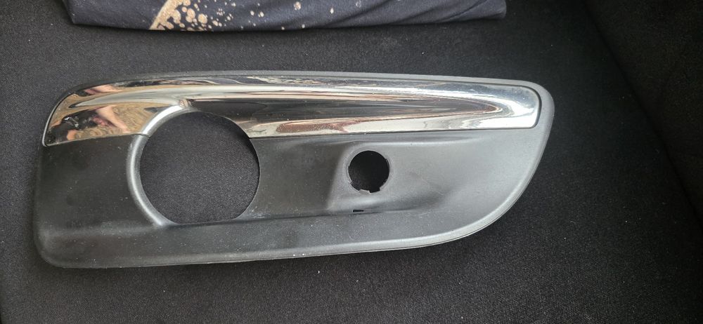 Kratka zderzaka halogena Citroen C.4. B7 prawa prawa 2017r.