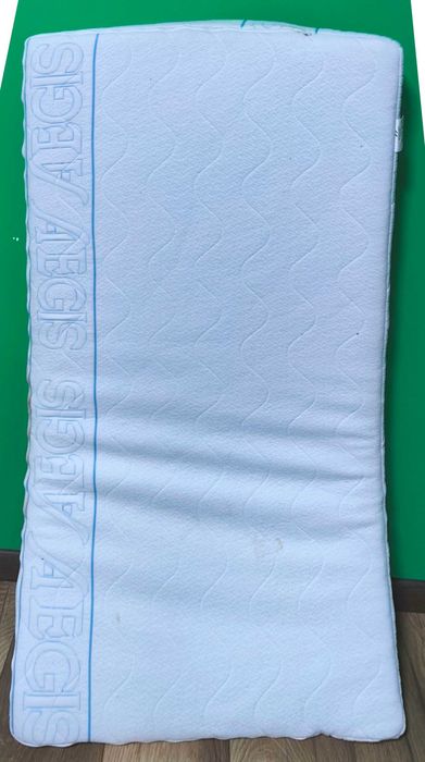 Materac "chyba" lateksowy o wymiarach 60x120cm - Używany