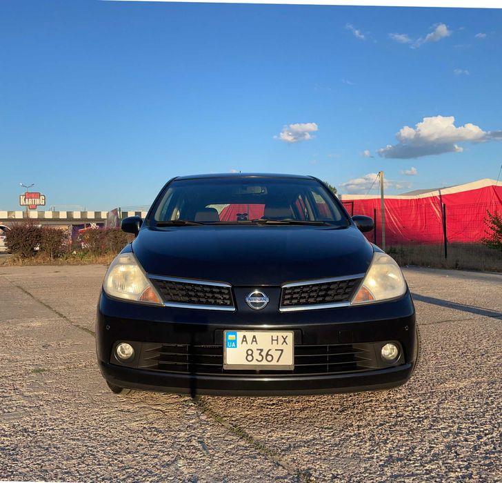 Продам Nissan Tiida 1.6/єдиний власник/повна історія обслуговування