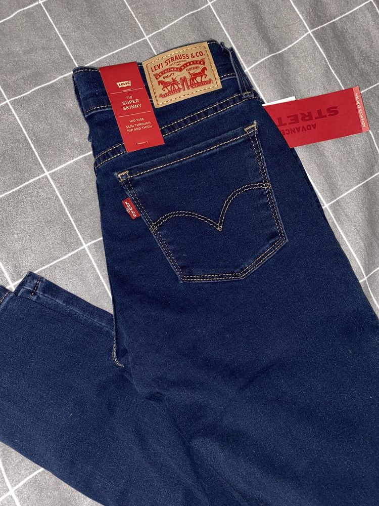 Нові з бірками джинси Levi’s