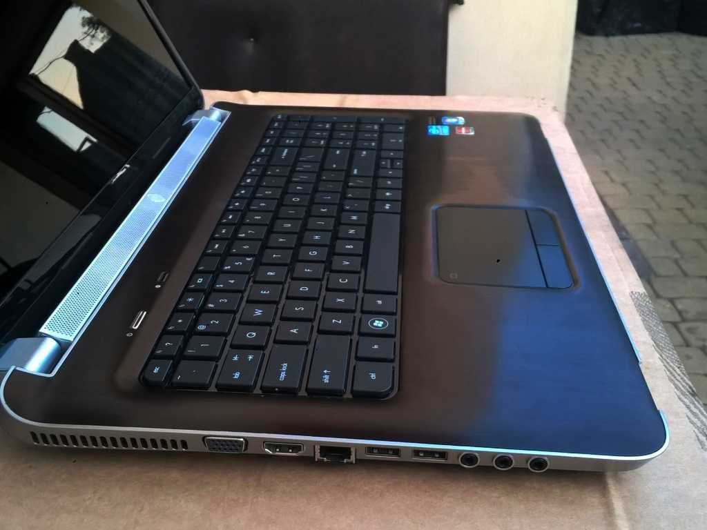 LAPTOP 17,3HD+ INTEL-i7 8x2G 4G 730G ATI-HD4600~2,6G HDMI 4USB Sub DVD
