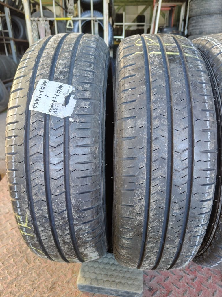 215/75R16C 116/114 R Nexen Roadian CT8