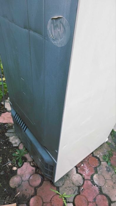 Холодильник LG. 2-х камерный рабочий. б\у.