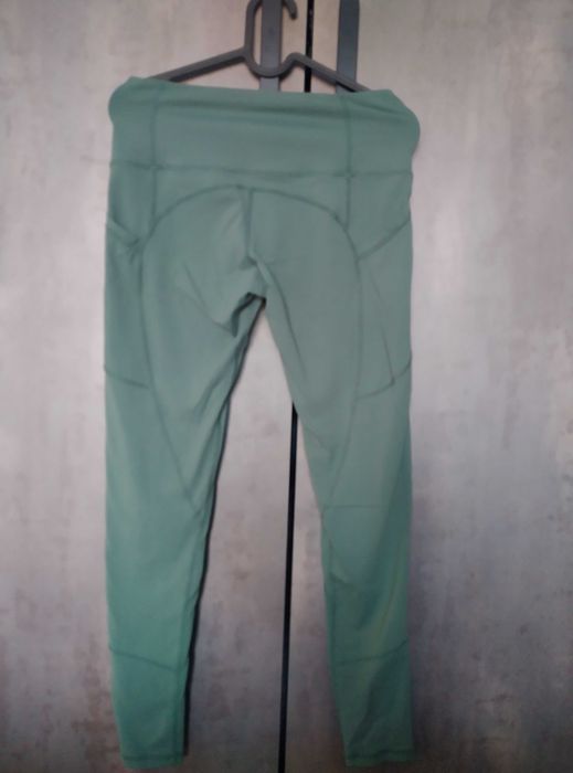 Getry sportowe z kieszeniami