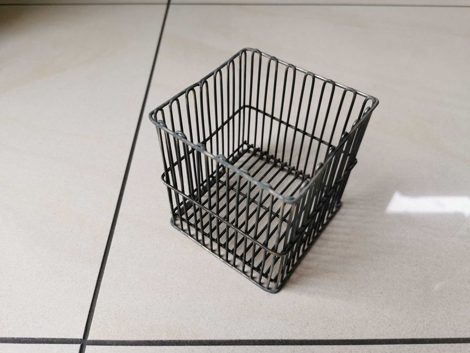 Koszyk laboratoryjny druciany mały