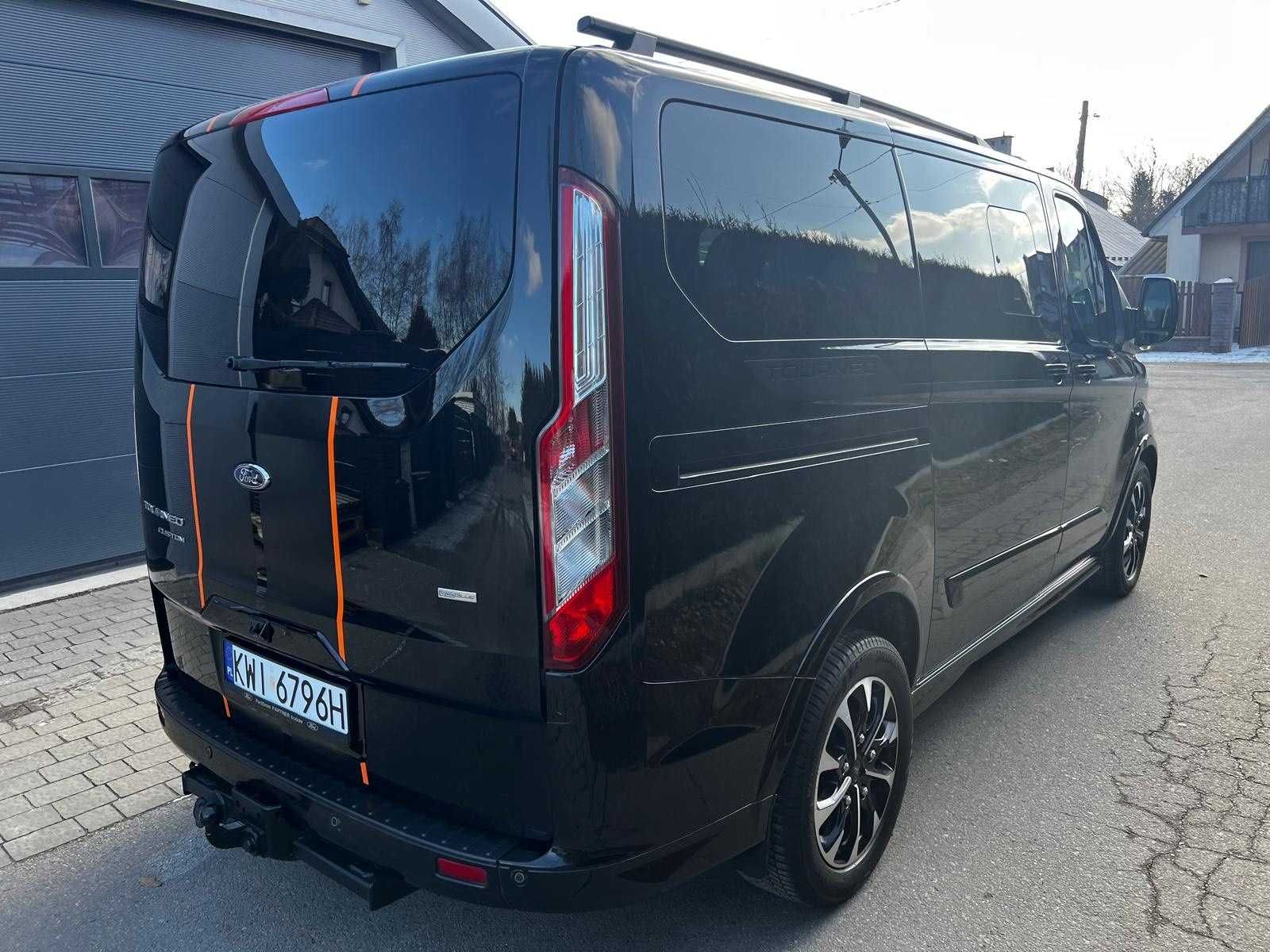 Wynajem busa - bus 8 osobowy - Ford Tourneo - Bus wynajem
