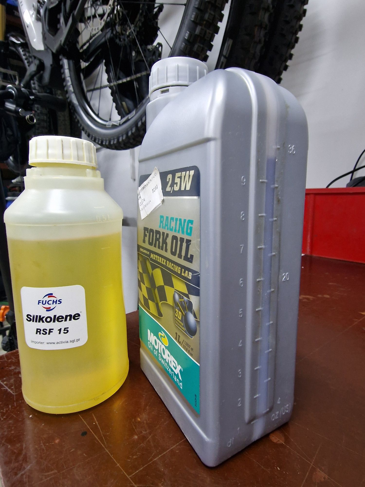 Olej Motorex 2.5w do amortyzatorów  silkolenen fuchs rfs 15