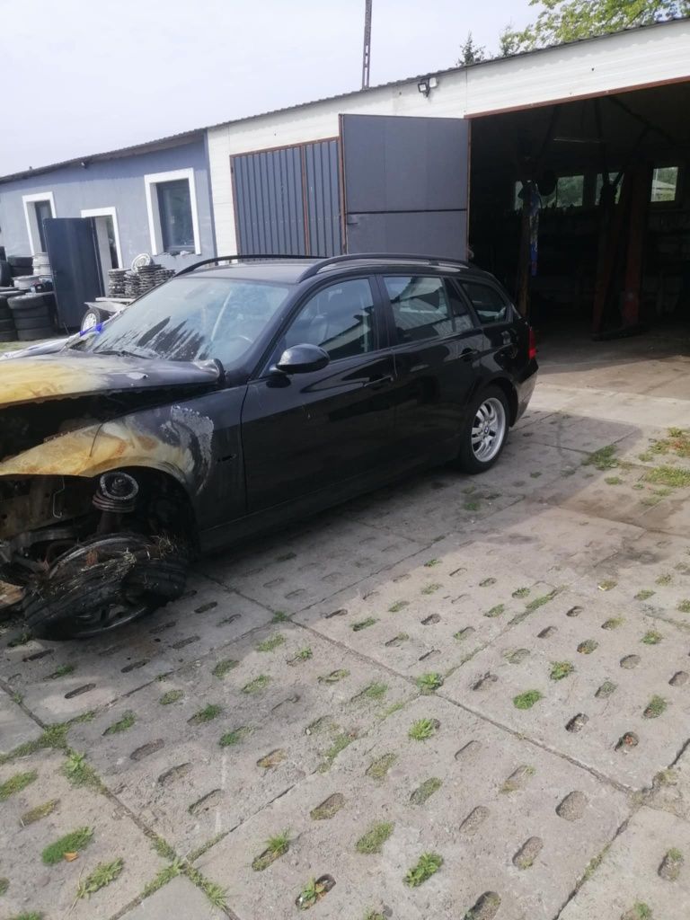Wszystkie części bmw e91 bezyna 2.0 black sapphire metal