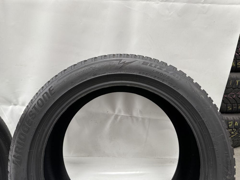255/45/19 Bridgestone Blizzak LM005 104V 2024R DEMO