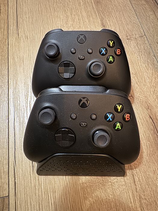Xbox Series X 1TB + 3 pady + GRY + ładowarka
