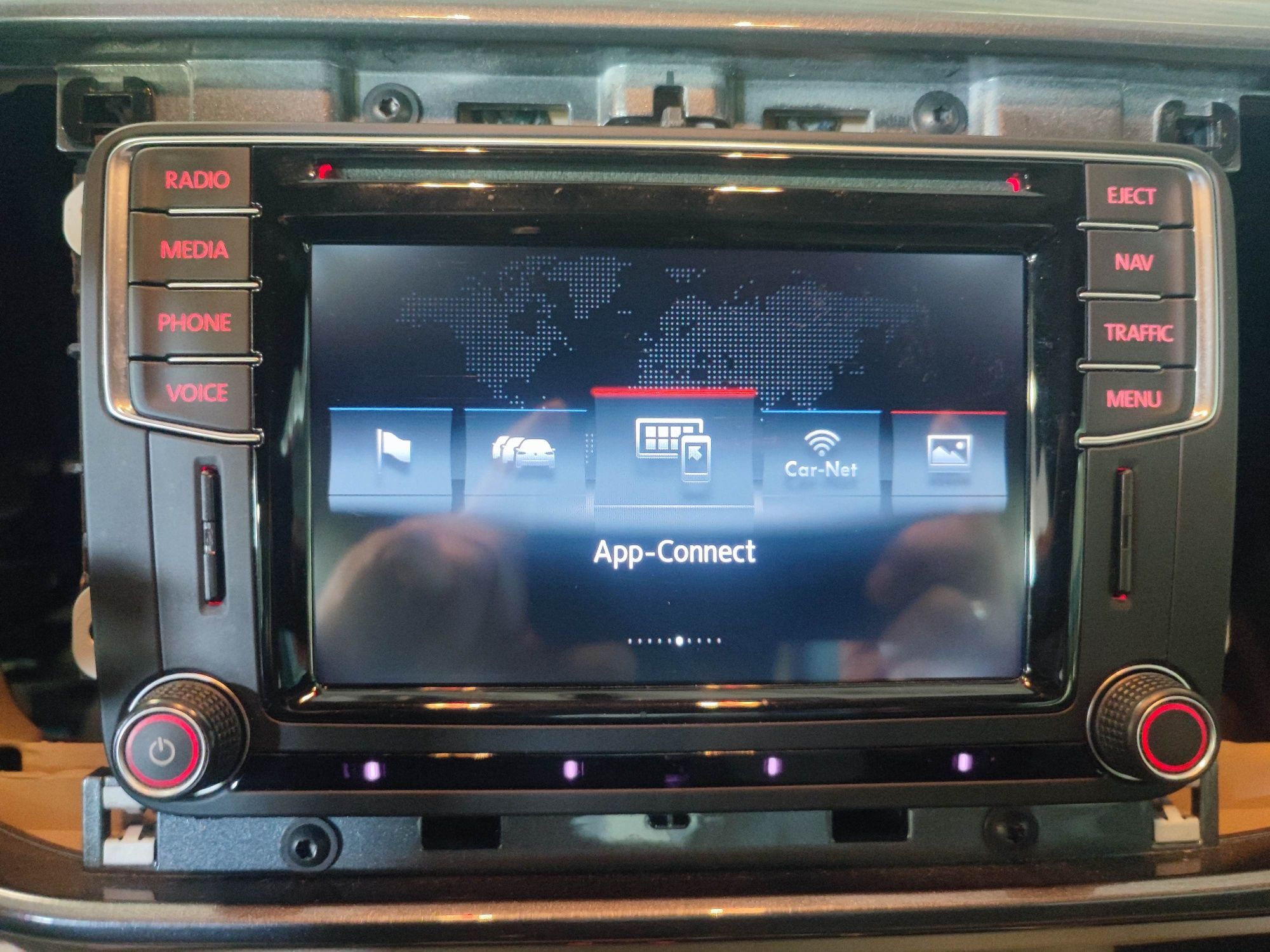 Touchscreen radio