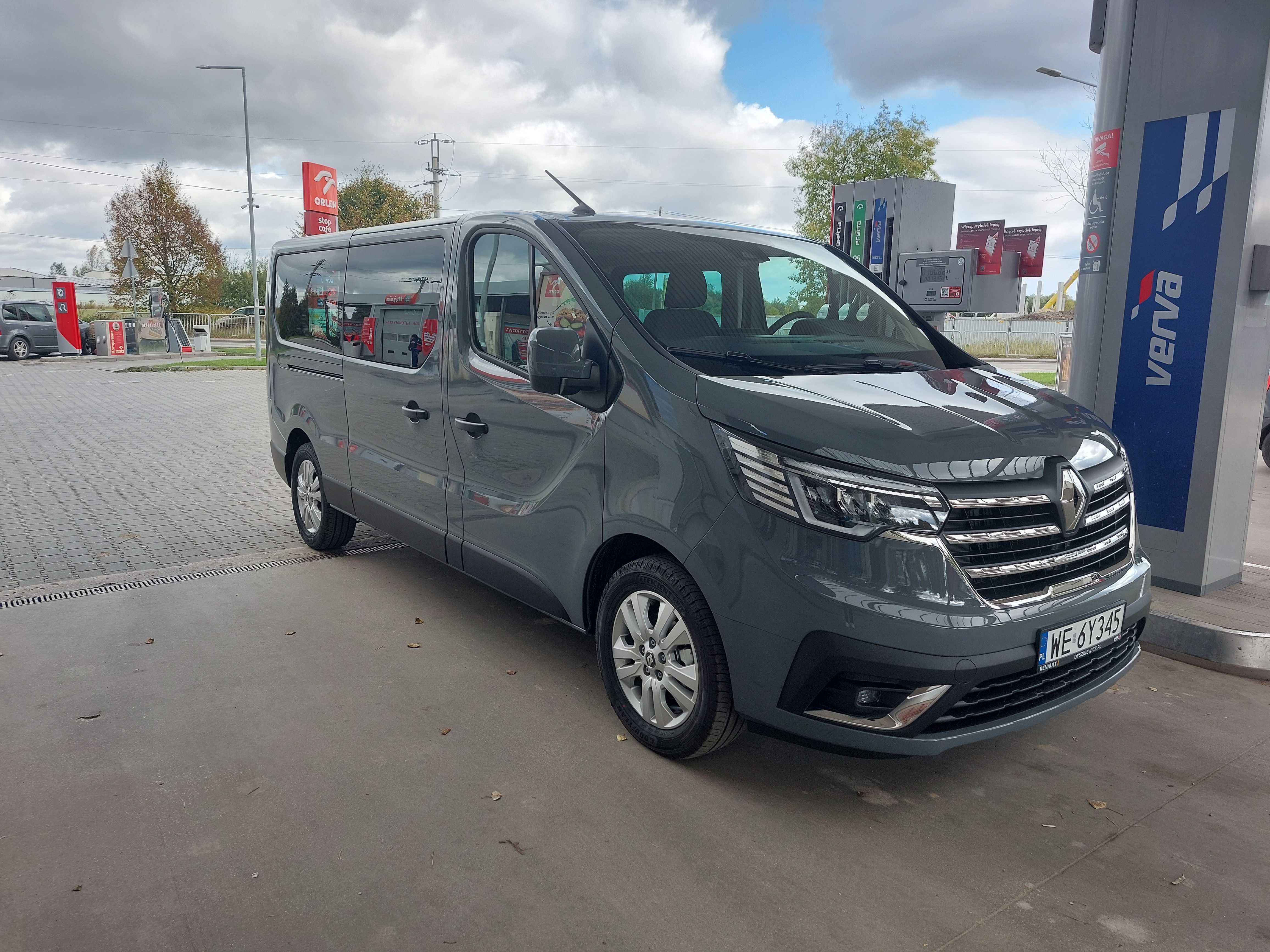 Do wynajęcia Renault Trafic AUTOMAT, ISOFIX, LONG. Wynajem bus 9 os.