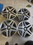 AMG Mercedes ML_GL_GLS_G Aluminiowe oryg. 10jx21 et 56 stan Jak nowe