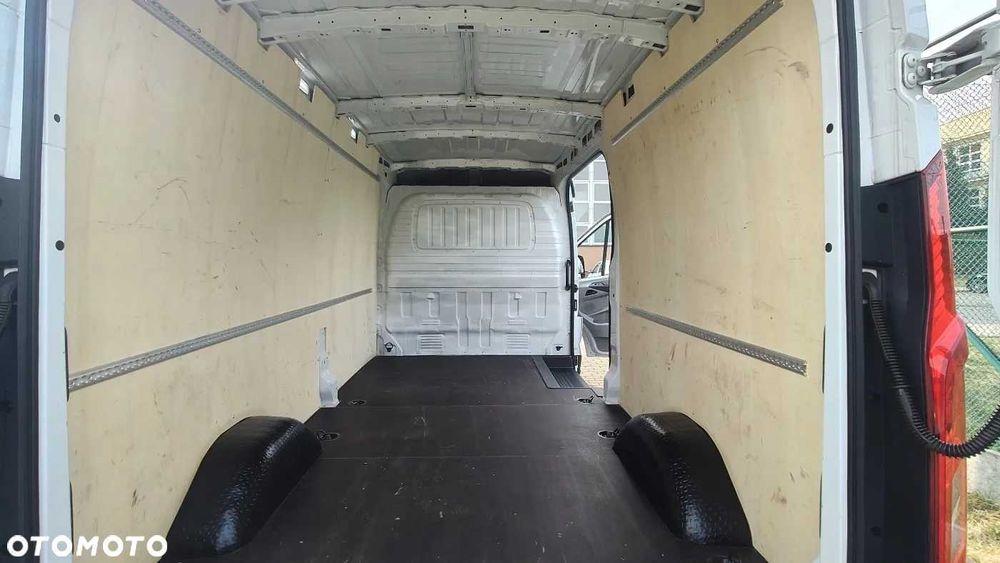 wynajmę busa najem długoterminowy dla kuriera wypożyczalnia dostawczy