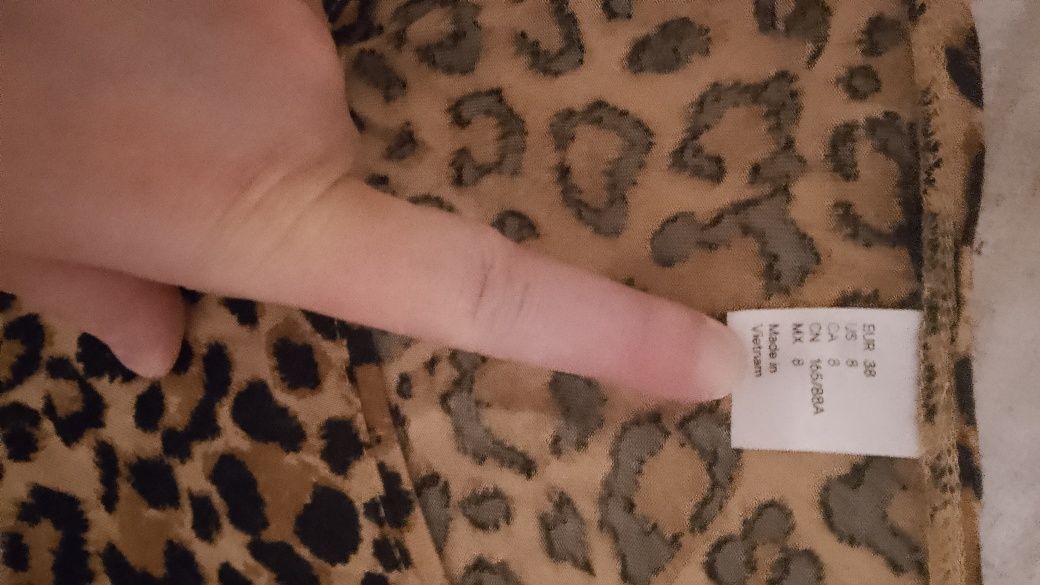 Bluzka w panterkę rozmiar 38
