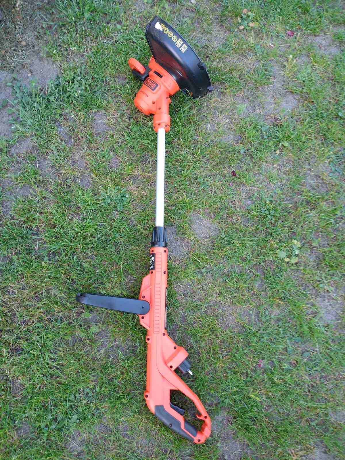Галонокосілка електричнаBlack&Decker з насадкою для газонокосар.тример
