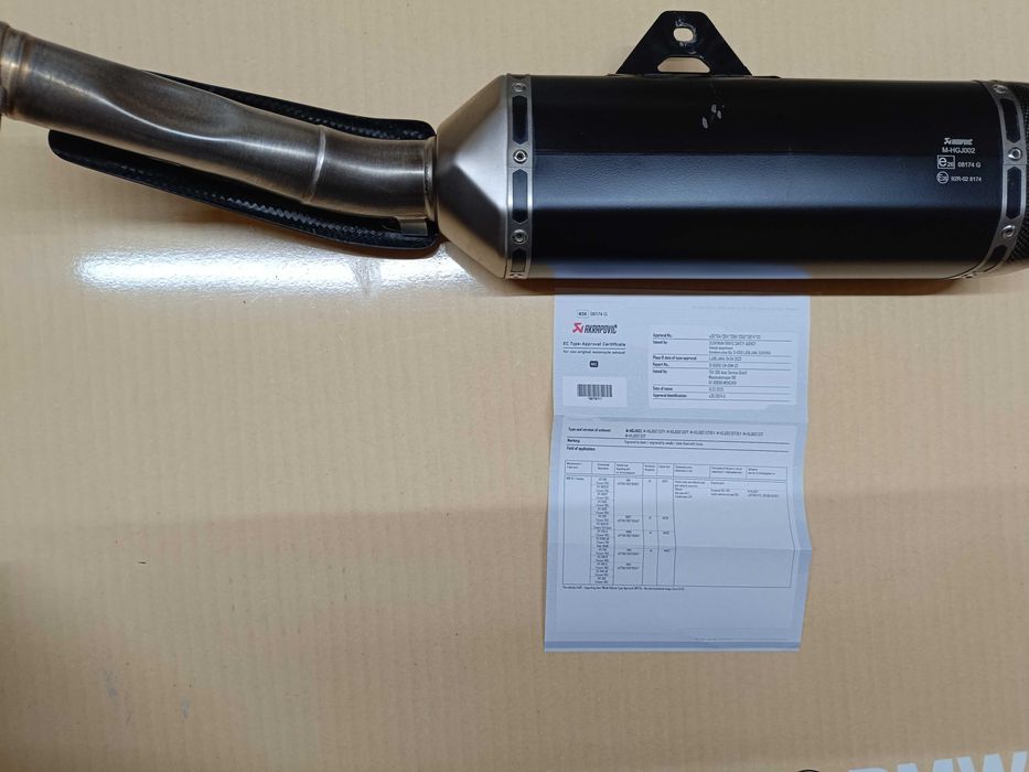 Ponteira Akrapovic Yamaha Tenere 700 Black Color