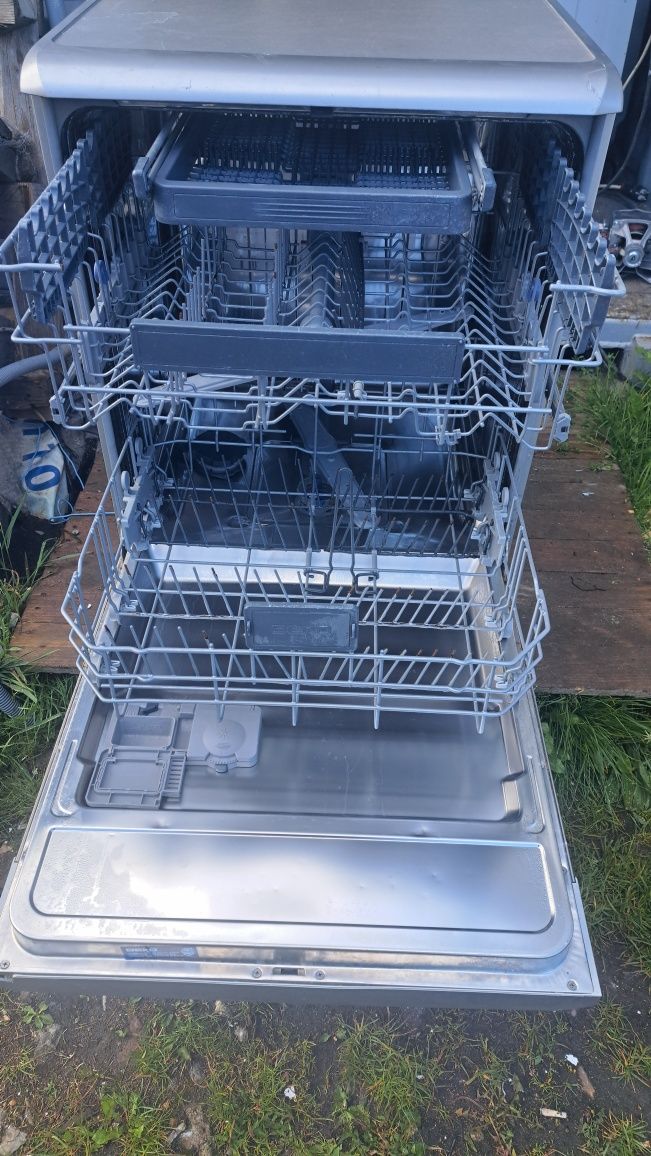 Sprzedam zmywarkę firmy Beko