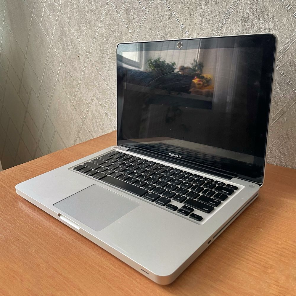 Apple MacBook Pro 13.3' late 2011 i7 | 8gb | 250gb SSD (ноутбук)
