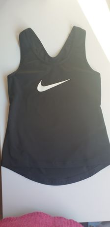 Koszulka Nike XS r.128-134