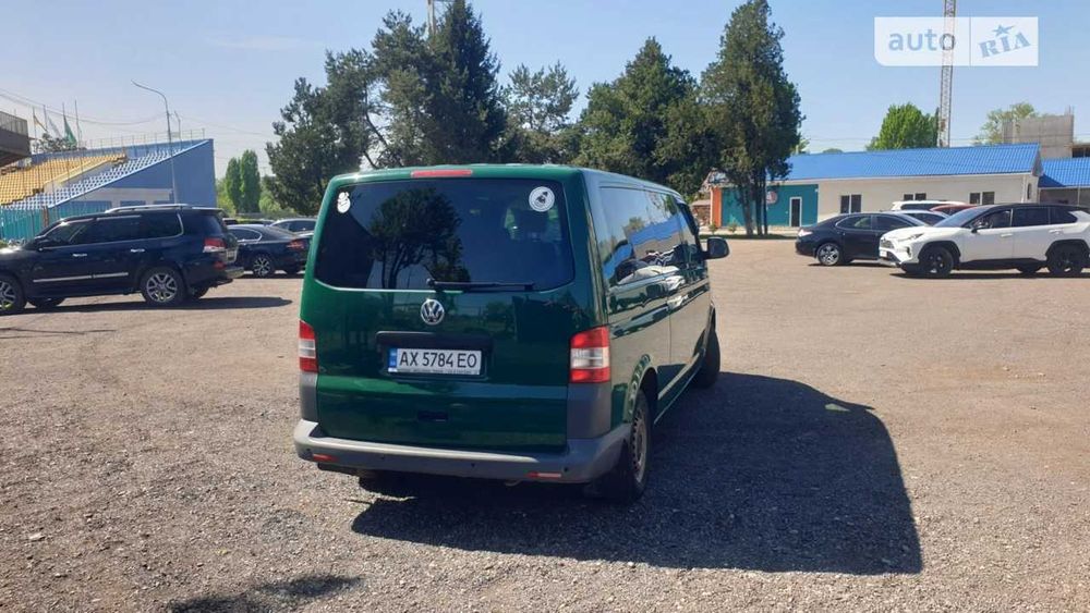 Продам VW T5 2011р. 345тис.км   2.0 TDI