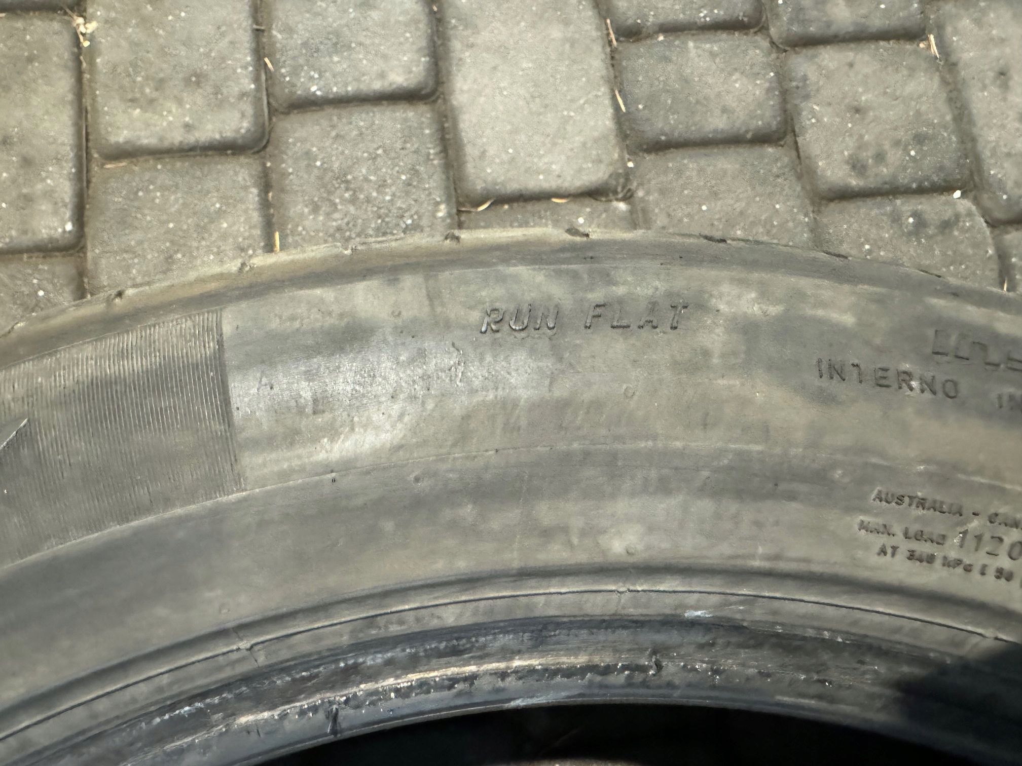 Opona Pirelli P Zero - 305/40/20