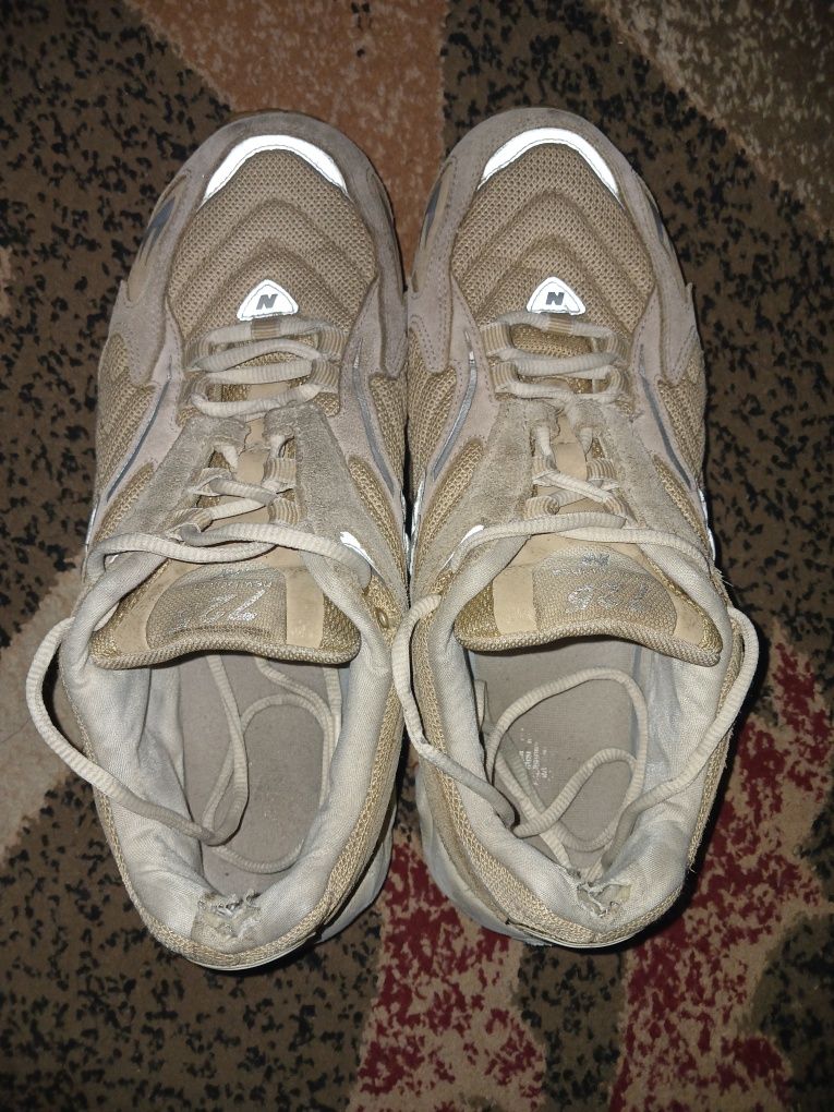 кросівки New Balance 725