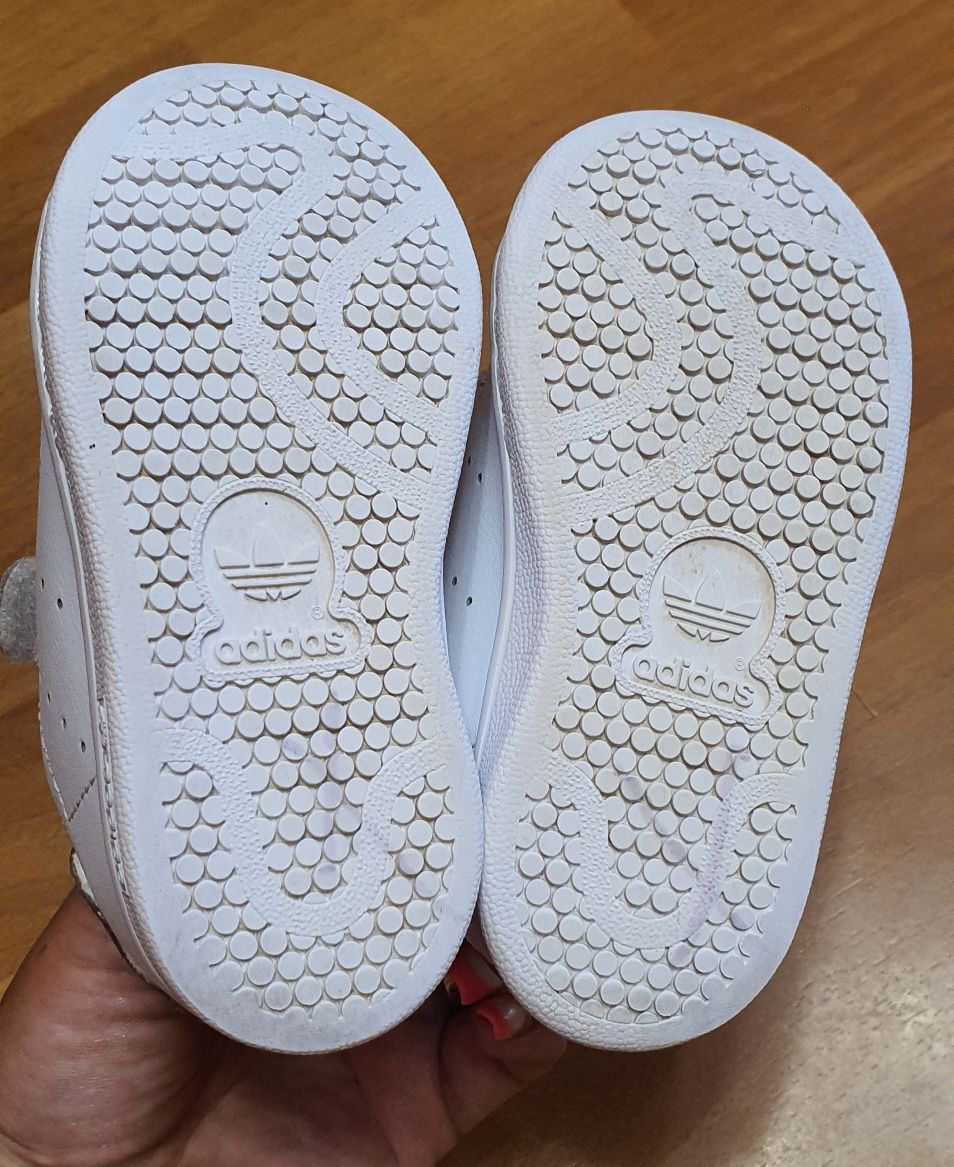 Кроссовки Adidas Stan Smith 21р.13,5см