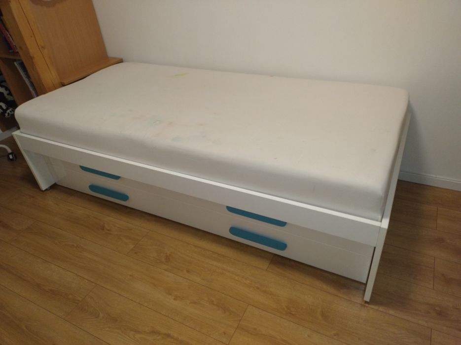 Łóżko dziecięce podwójne ze schowkiem