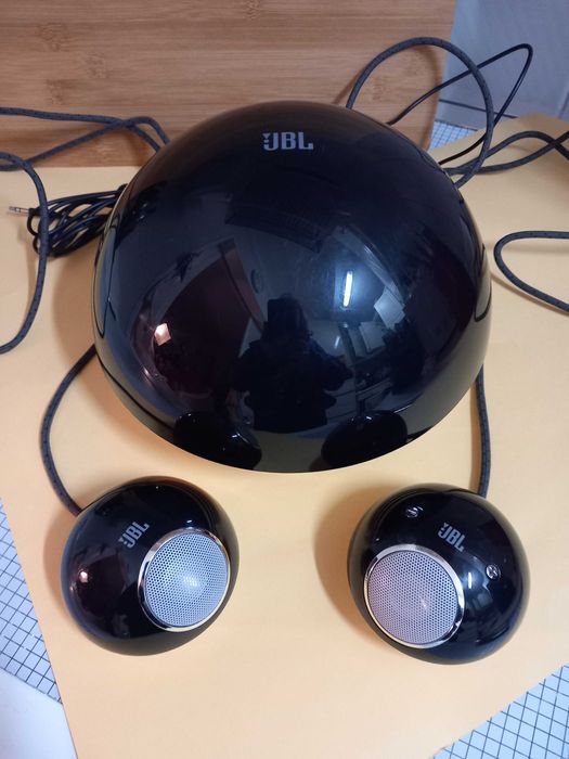 Coluna de SOM Marca JBL --- como NOVA