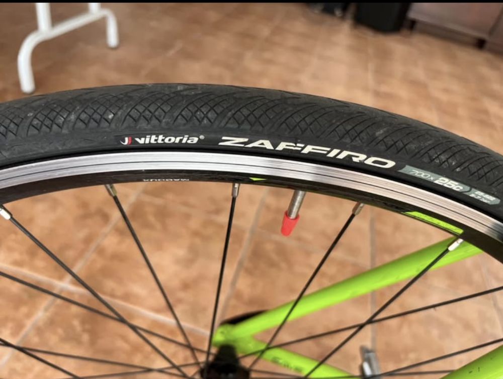 Bicicleta corrida Cannondale