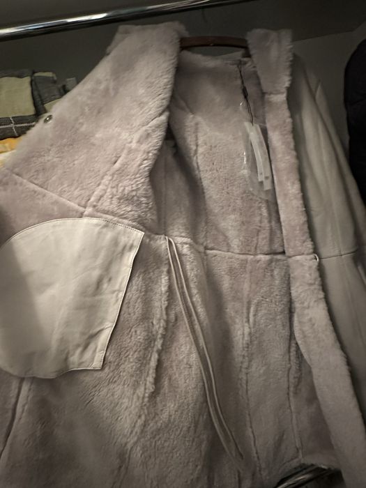 Kurtka z naturalnej owczej skóry Lacoste, rozmiar T36