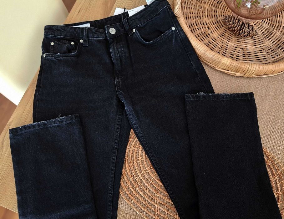 Czarne jeansy Zara