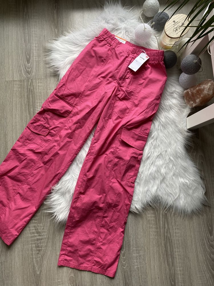 Różowe materiałowe spodnie wide leg XS sinsay