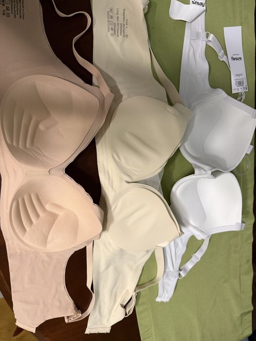 Бюстгалтер безшовний з пуш-апом розмір 85-90С тілесного кольору