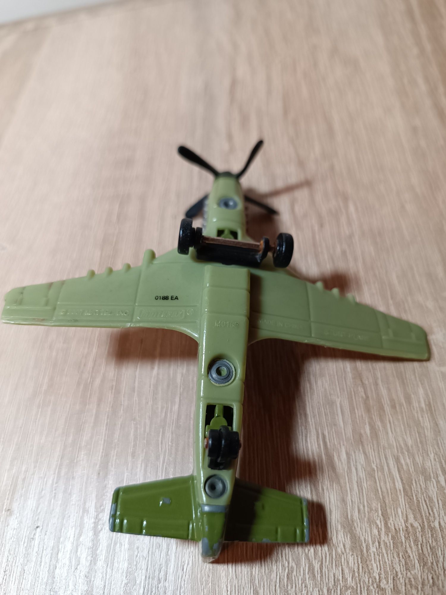 samolot Matchbox z serii Skybusters stunt plane 2007