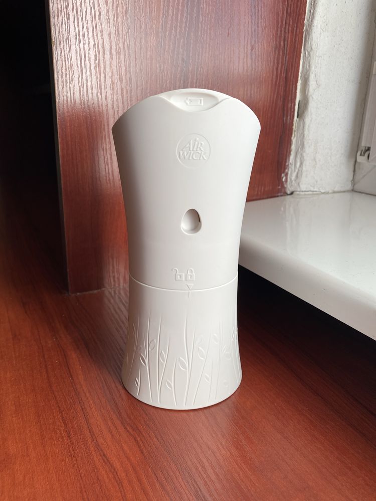 AirWick Freshmatic automatyczny odświeżacz powietrza na baterie